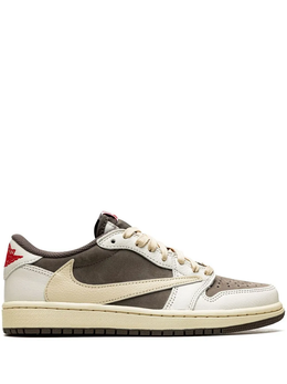 Travis Scott x Jordan 1 Low — Sneakers